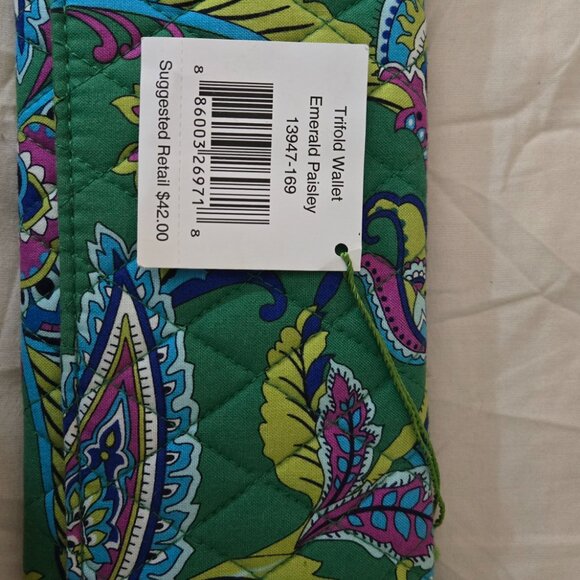 Very Bradley, Trifold wallet. - Picture 2 of 3